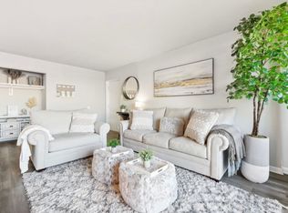 Potomac Garden Apartments, Sterling, VA 20164