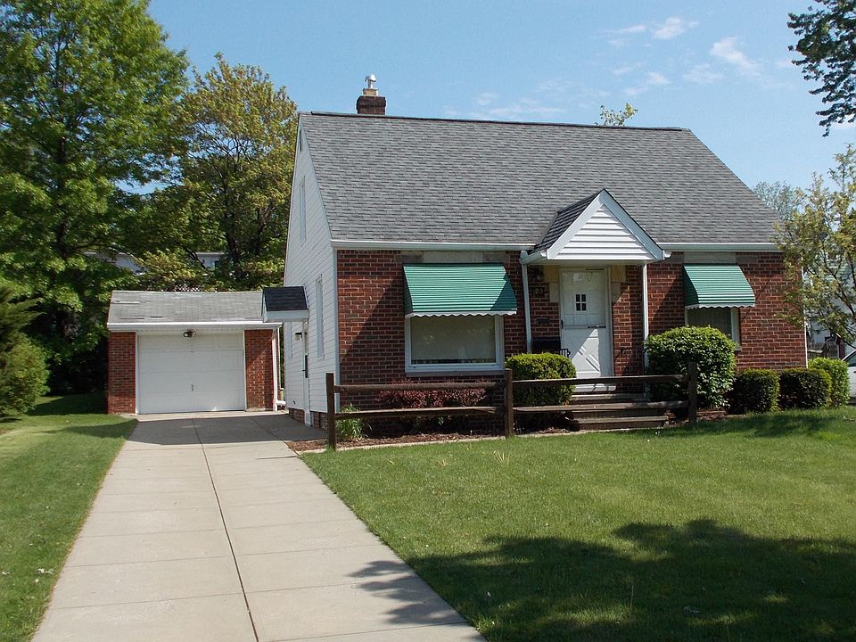 1st image of 20 Arlington Cir
