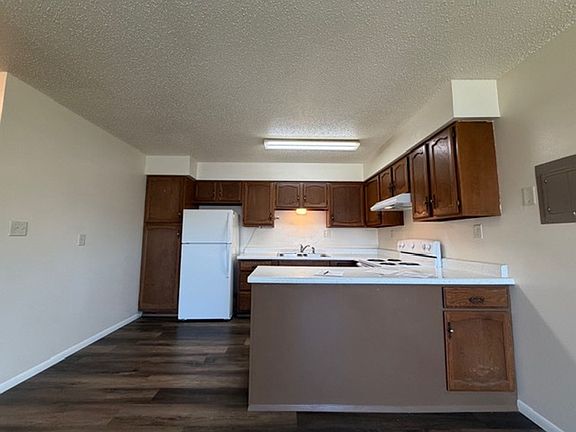 5th image of 161 E Main St #8
