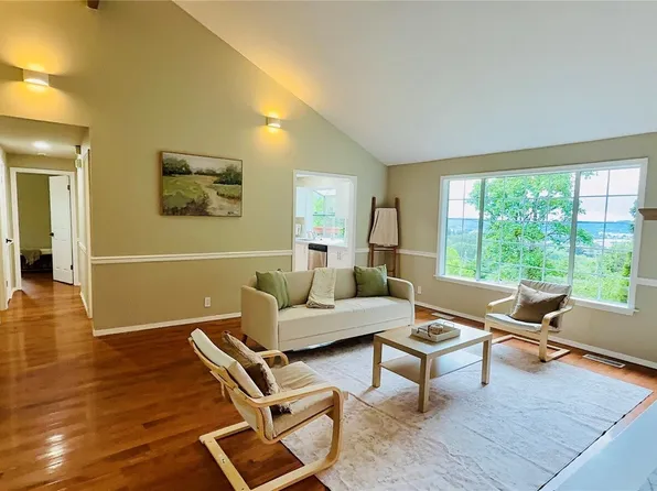 10003 SE 192nd Street, Renton, WA 98055