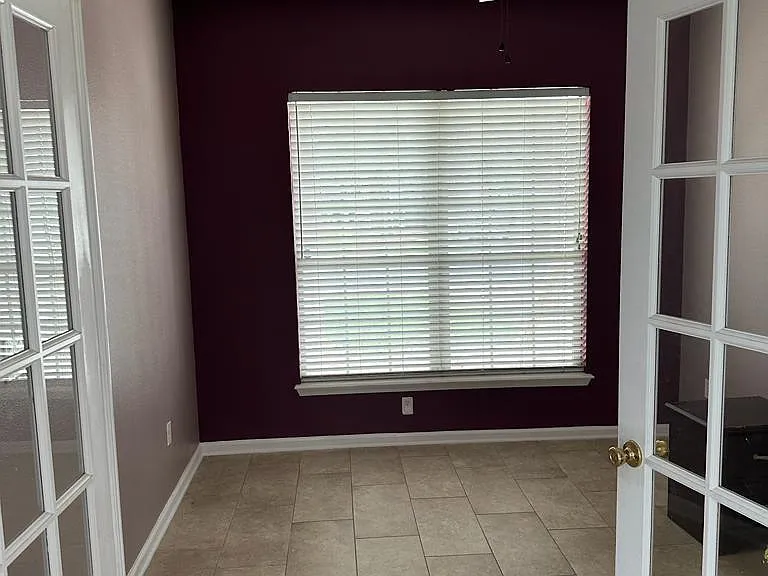 11015 Castlemain Cir E — Photo 6