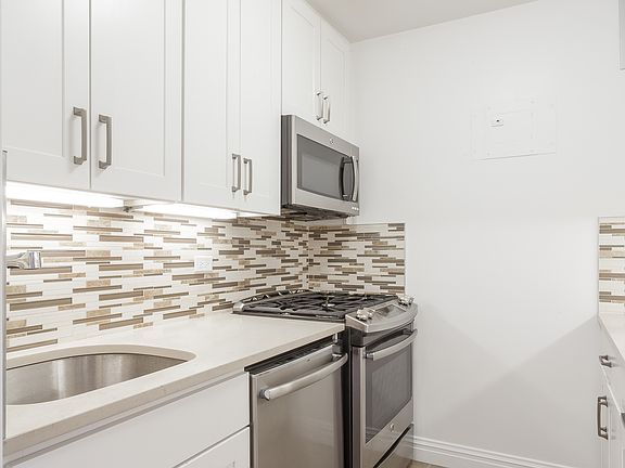 4th image of 201 E 87th St APT 19H