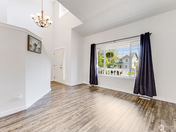 5th image of 18830 88th Avenue E