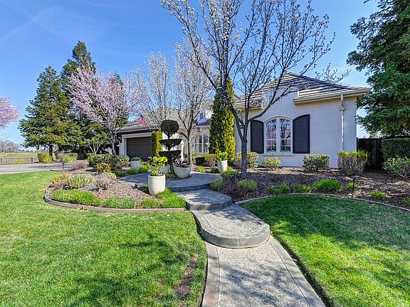 3rd image of 8622 Eagle Creek Ct