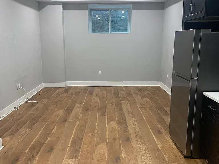 1525 W Girard Ave — Photo 4