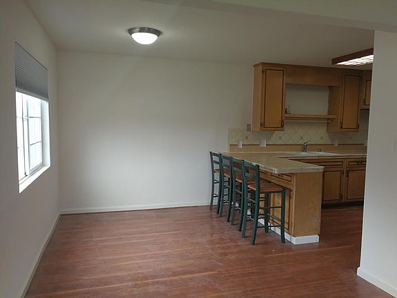 dining/kitchen