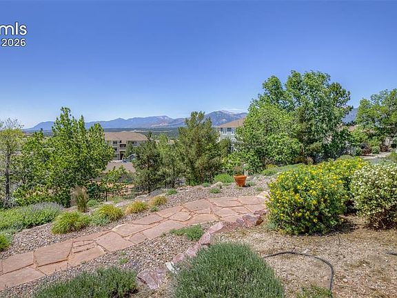 5th image of 126 Luxury Ln