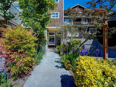 12534 15th Avenue NE #25, Seattle, WA, 98125