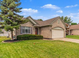 7422 Meadow Ln, Ypsilanti, MI 48197