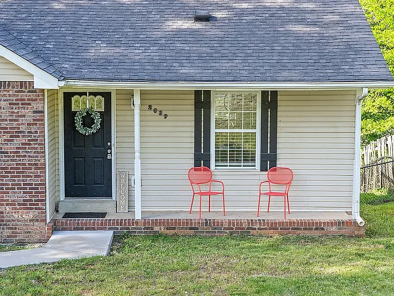 Building Photo - 2039 Windmeade Dr