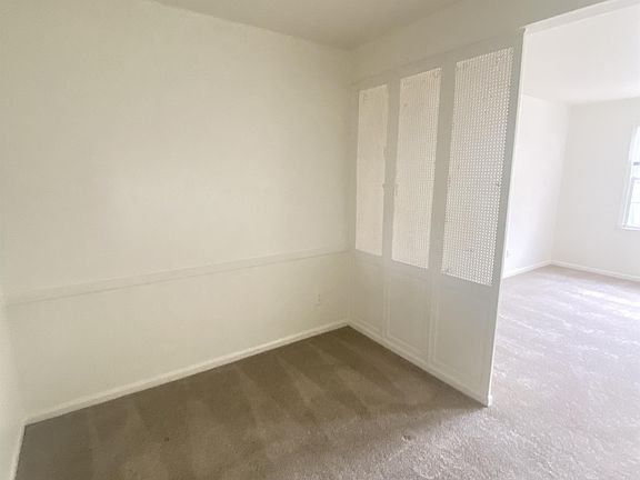 5th image of 2401 Vanstory St #2401D
