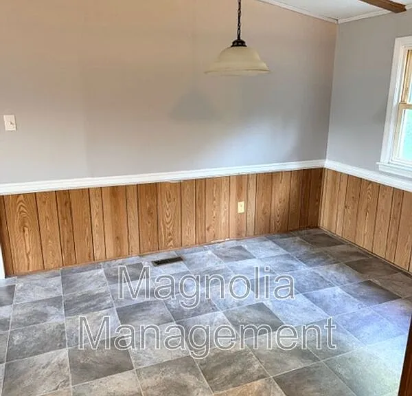 897 Faulkner Town Rd — Photo 6