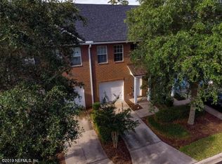 9436 High Meadow Ln, Jacksonville, FL 32225