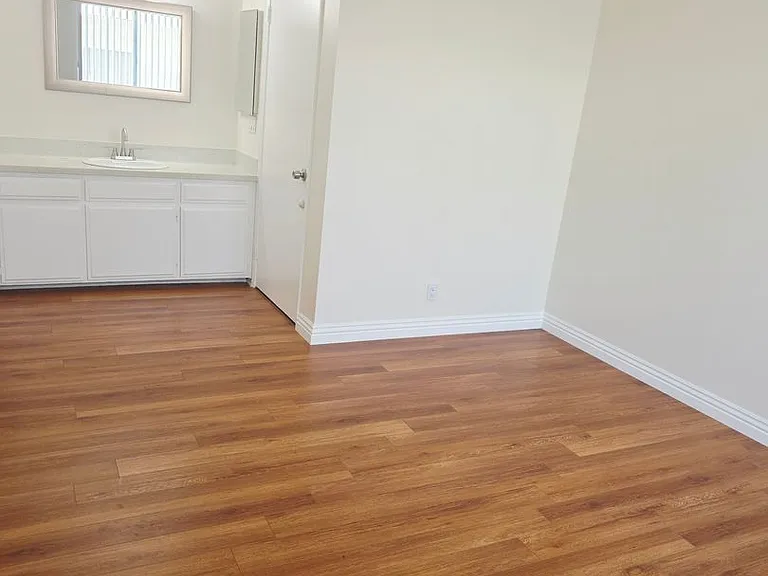 437 E. Cedar Ave — Photo 15