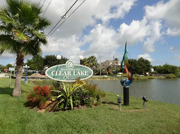 1014 Aspen Rd, Clear Lake Shores, TX 77565