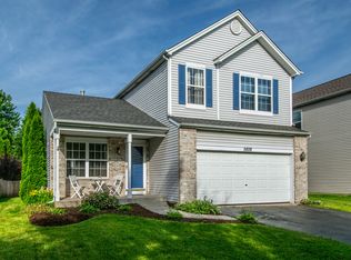 5828 Lake Pointe Dr, Plainfield, IL 60586