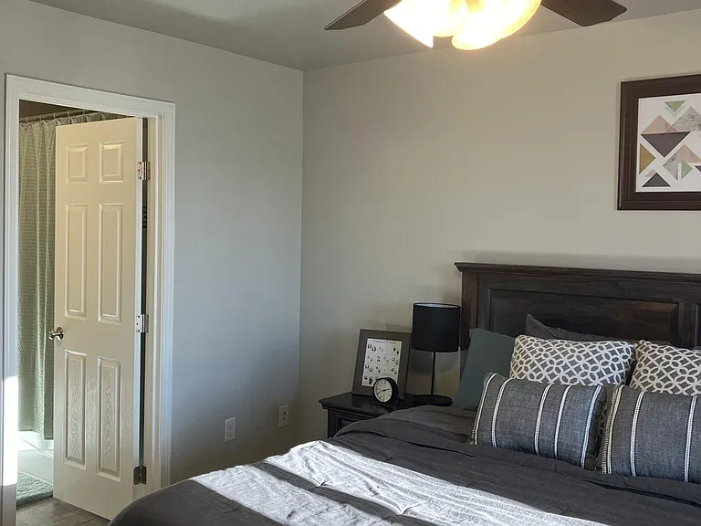 4497 W Overby St #4 — Photo 6