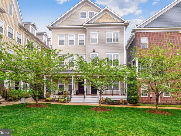 71 Linden Pl, Towson, MD 21286