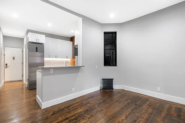 Rented by Cooper & Cooper Real Estate | media 16