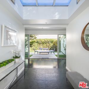 1908 N Beverly Dr, Beverly Hills, CA, 90210