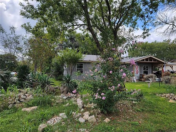 2nd image of 1100 Monte Vista Dr