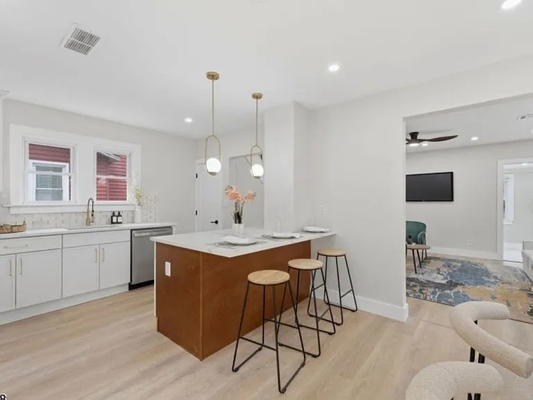 58 Yantecaw Ave #1 — Photo 18