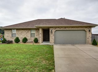 1208 E Melton Rd, Ozark, MO 65721