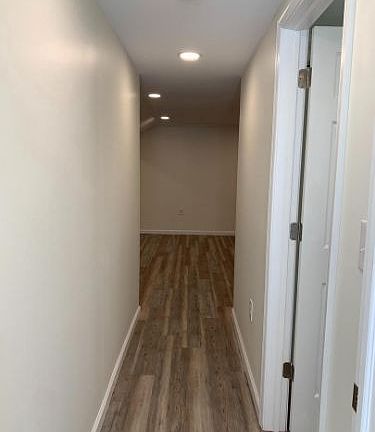 2nd image of 612 E Cypress St APT B