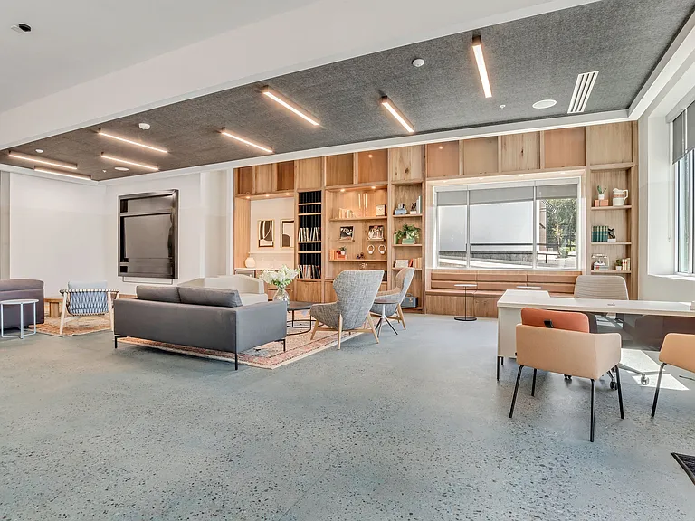 Leasing Office/ Lobby