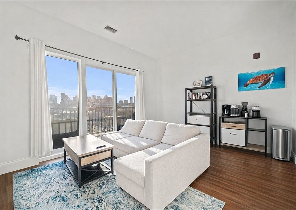 1st image of 205 Maverick St Penthouse 507