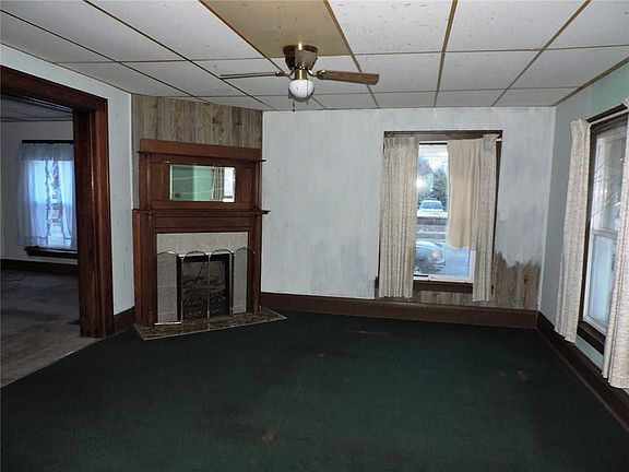 3rd image of 501 W Water St