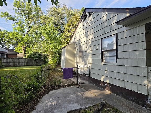 3rd image of 4343 Gailwood Ave