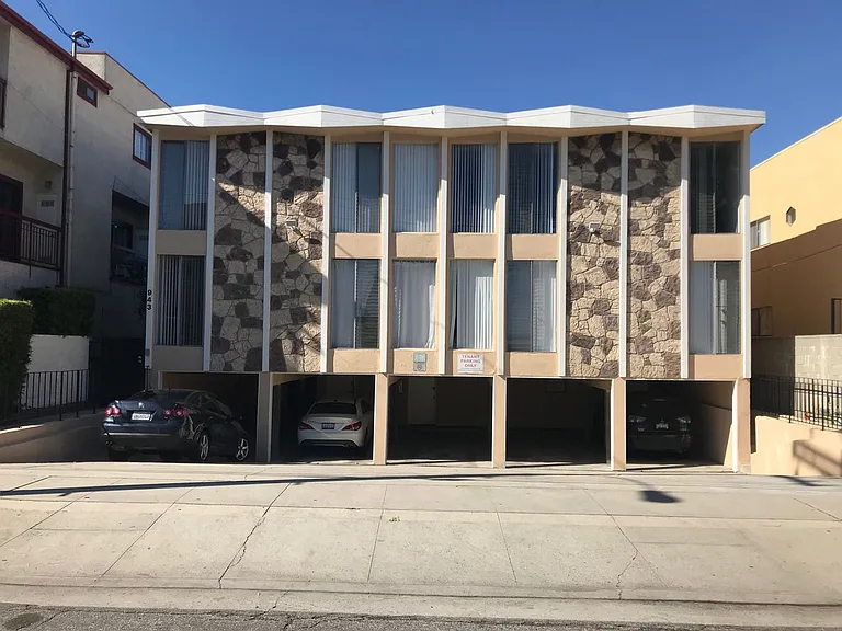 943 N Louise St — Photo 21
