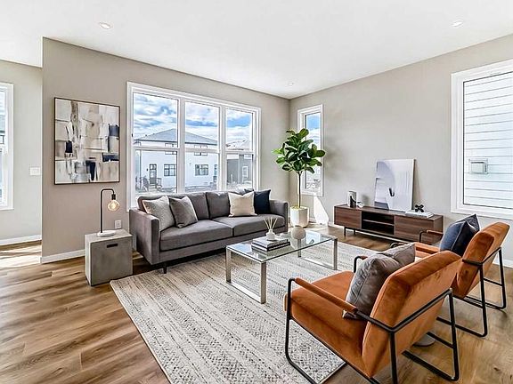 3rd image of 50 N Magnolia Gdns SE