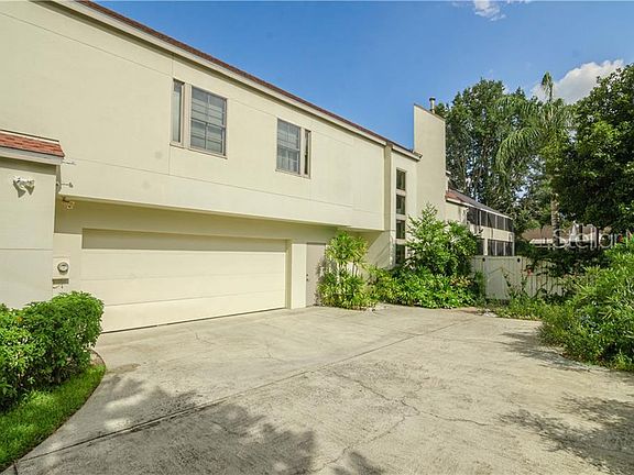 4th image of 325 Palmola St