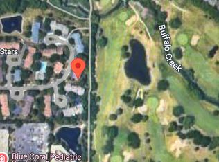 1057 Auburn Ln, Buffalo Grove, IL 60089