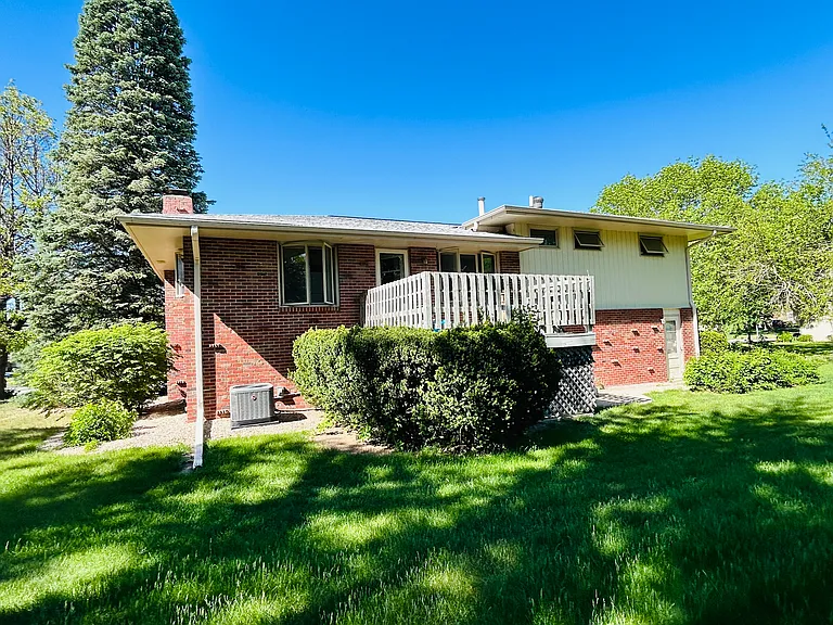 8001 Sandalwood Dr — Photo 30