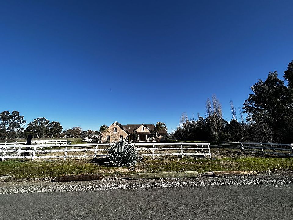 1st image of 7504 W 6th St