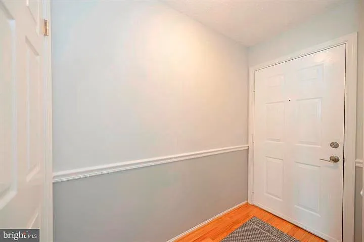 109 Fort Evans Rd SE #C — Photo 18