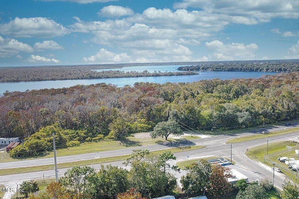 1st image of 275 S Us Highway 17