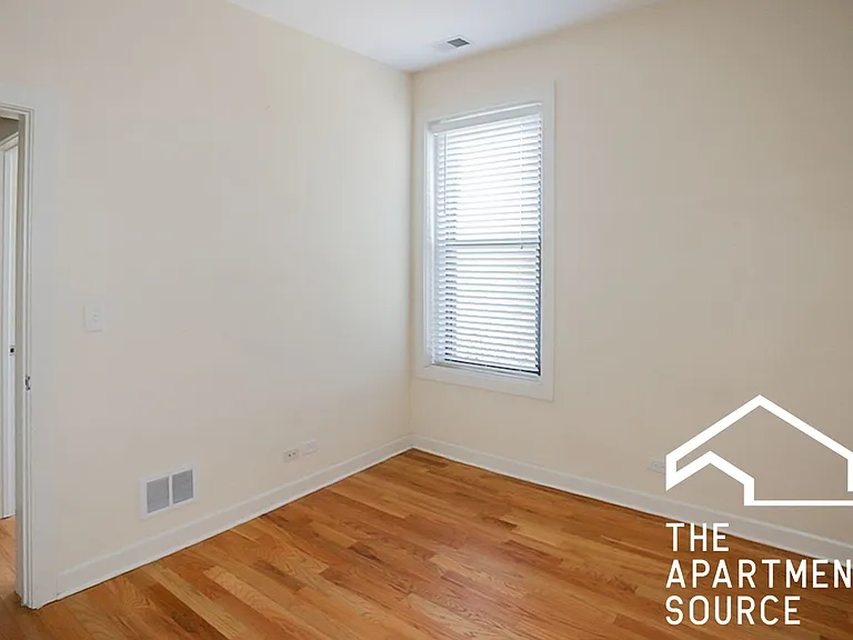 2950 N Racine Ave #3 — Photo 6