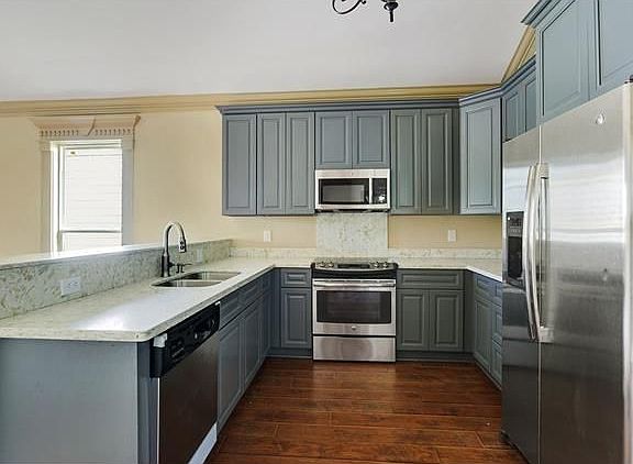 5th image of 3333 Pine St