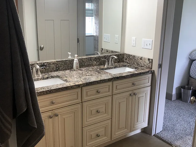 Master bedroom bathroom
