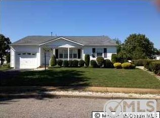 124 Eton Ct, Toms River, NJ 08757
