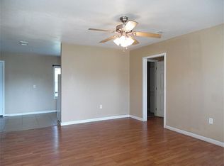6414 S Ridgecrest St, Hitchcock, TX 77563