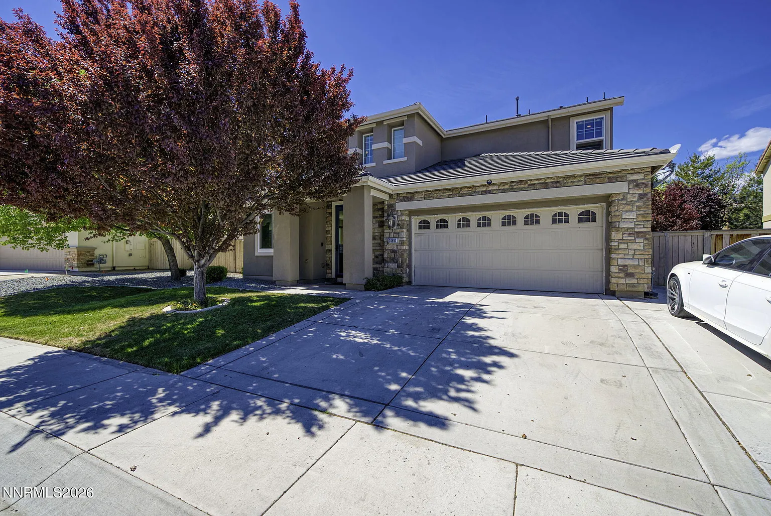 10891 Pebble Hill Dr photo 1