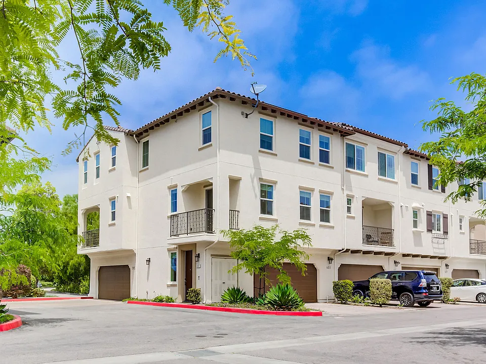 597 Mustang St