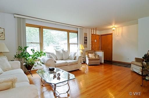 2nd image of 17040 S Kimbark Ave