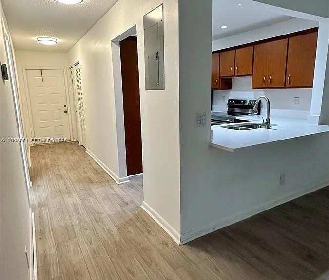 2902 SW 21st Ter #301C — Photo 24