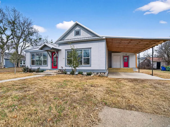 1612 Saint Peter, Gonzales, TX 78629